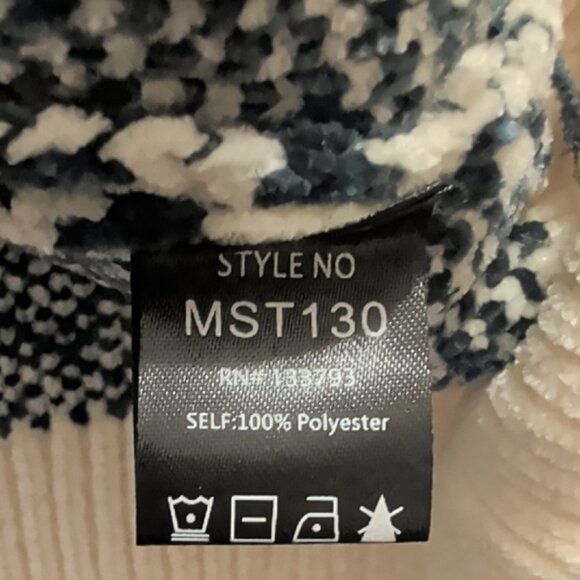 Nordic Patterned Crew Neck Sweater - Cream and Black - Picture 7 of 7